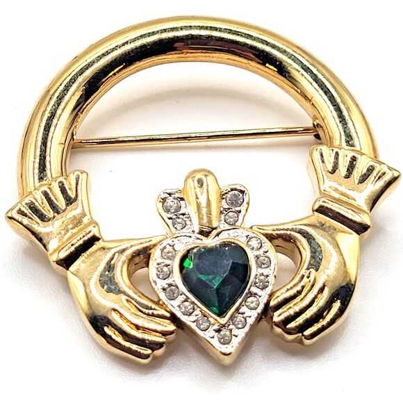Vintage Claddagh Brooch Green Rhinestone Gold Tone Irish Heart Hands Crown 1.5” - Picture 1 of 5